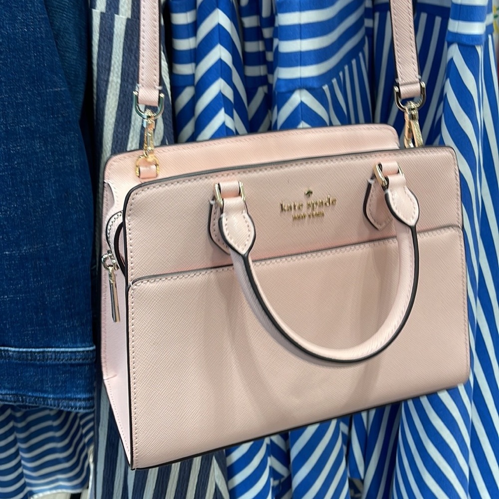 Kate Spade Madison Saffiano Leather Small Satchel
COLOR:
Conch Pink
NWT - Picture 12 of 16